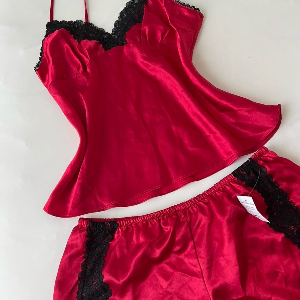 Red lace sleep set